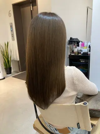 セミロング ✨色持ちの良い艶 カラー✨蟹江真世のヘアスタイル