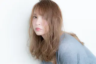 ロング Hikaru Takahashiのヘアスタイル