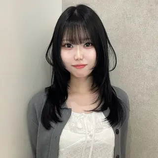 ミディアム ハッシュカット🖤✨ 顔周り/韓国ヘアのヘアスタイル