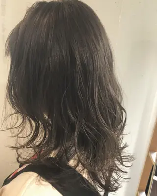 セミロング カラー ヘアアレンジ ネイル マツエク・マツパ 透明感カラー🤎 ゆりのヘアスタイル
