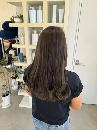 ロング カラー 堀越 美羽のヘアスタイル