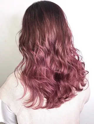 カラー 堤 麻衣子のヘアスタイル