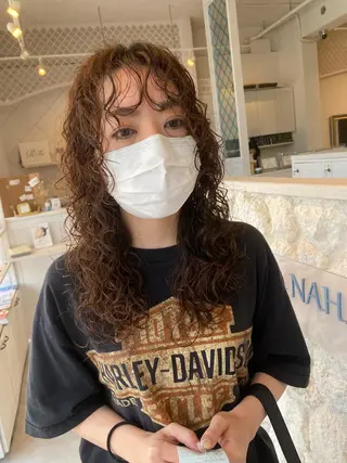 ロング パーマ 饒平名 知也のヘアスタイル