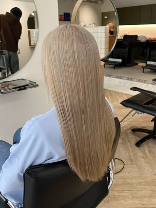 ロング カラー ベージュ/髪質改善 新潟/万代/井上佑のヘアスタイル