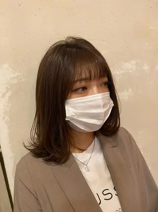 ミディアム 井上 日菜乃のヘアスタイル