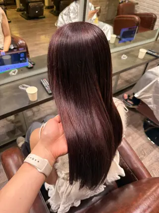ロング カラー カットパーマ3000 円/水曜日モデルのヘアスタイル
