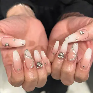 ネイル MODA MANAMIᵕ̈のネイルデザイン