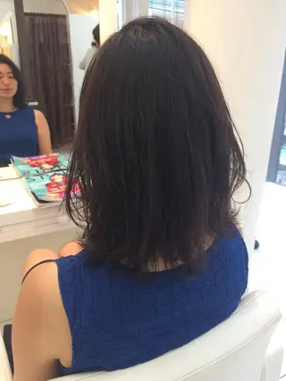 ミディアム セミロング カラー パーマ 内藤 達也のヘアスタイル