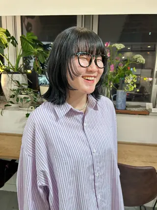 ミディアム みうら ありさのヘアスタイル