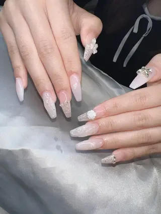 ネイル Lee Nailsのネイルデザイン