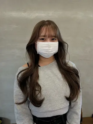 ロング サカモト ナオミのヘアスタイル