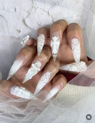 ロング T&D NailSalonのネイルデザイン
