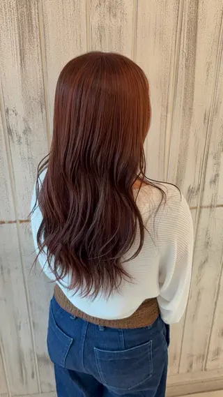 ロング 鶴谷 麻衣のヘアスタイル