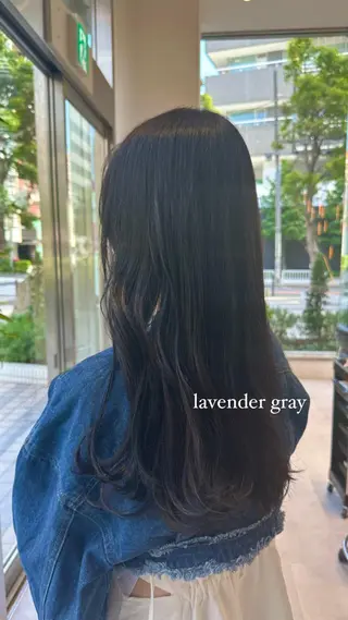 セミロング カラー ミオ💎ショート 透ける暗髪のヘアスタイル