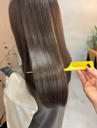 カラー 【ルプラボウ 】加藤 和音のヘアスタイル