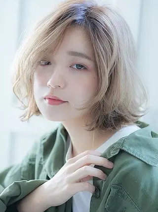 ショート ハイトーン ブリーチ azu/中庄駅前店のヘアスタイル