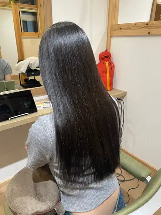 ロング 山口 里莉のヘアスタイル