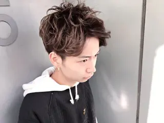 ショート カラー パーマ メンズ BellaDolce omotesando所属・SUZUKI KEISUKEのヘアスタイル