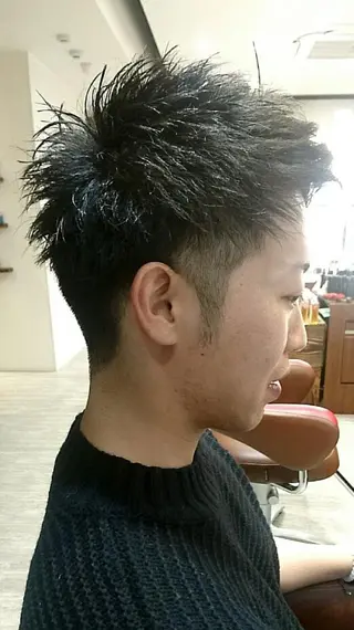 メンズ ブリーチ/ヘアケア/ 艶髪/イギチハルのヘアスタイル