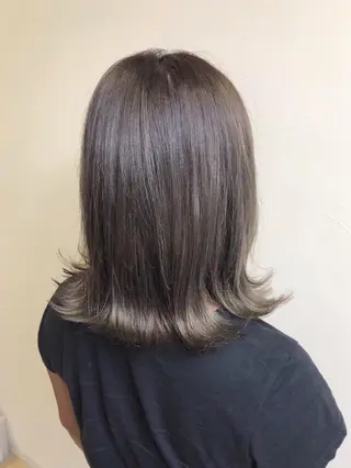 セミロング カラー 安井 匡隆のヘアスタイル