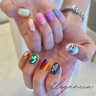 カラー ネイル Elegancia. Hiromiのネイルデザイン