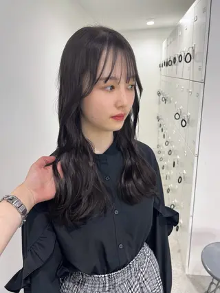 ロング カラー 暗髪🩶ラベンダー/ ブルー/ユウナ🤍のヘアスタイル