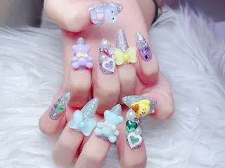 セミロング princess👑 木戸　唯のネイルデザイン