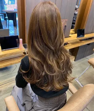 セミロング 浅井 琥珀のヘアスタイル