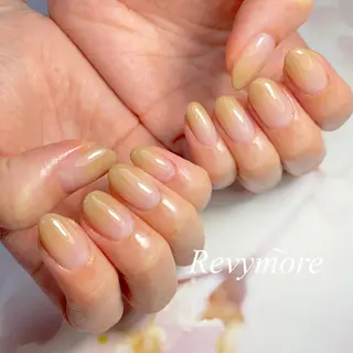 ミディアム ネイル nail salon Revymoreのネイルデザイン