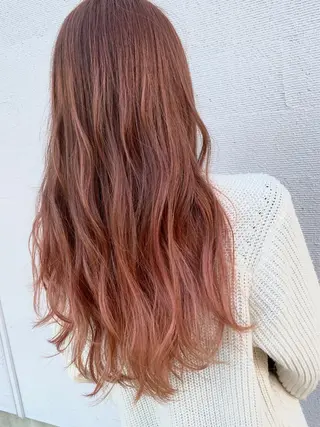 ロング 中川 茜里のヘアスタイル