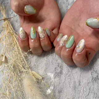 ネイル 次田 春花のネイルデザイン