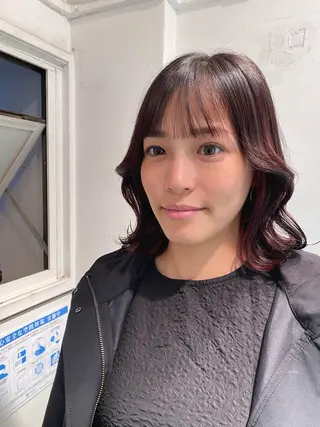 セミロング カラー ✨くびれスタイル✨️ 戸嶋穂乃香のヘアスタイル