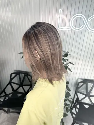 ショート カラー LOOP hairのヘアスタイル