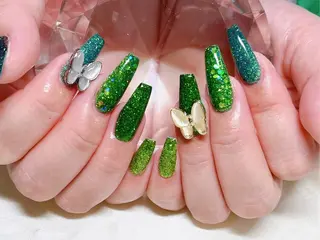 ネイル マツエク・マツパ アイブロウ Nail&eye Belire 新宿のネイルデザイン