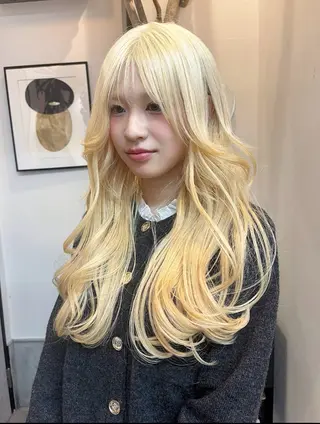 ロング sity 紅愛のヘアスタイル