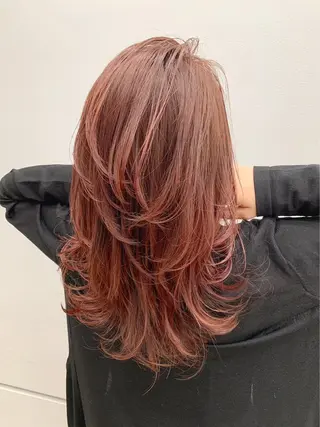 ミディアム カラー レイヤーカット 早崎太生のヘアスタイル