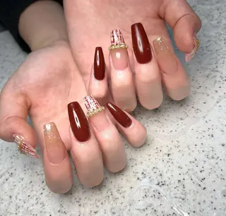 ネイル Queens 榊 まおのネイルデザイン