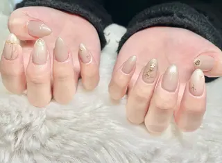 ネイル FILL nail SHIORIのネイルデザイン