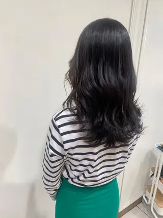 ロング カラー ヘアアレンジ 💠艶髪うるうる🫧 髪質改善ストレートのヘアスタイル
