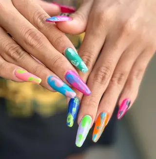 ネイル 新山 聖のネイルデザイン