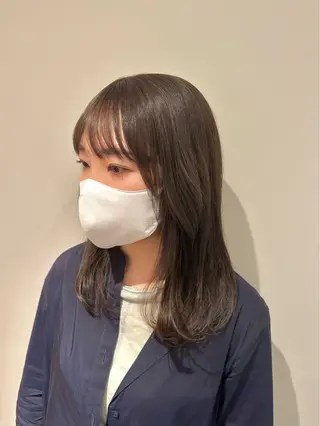 セミロング カラー 安丸 結夏のヘアスタイル