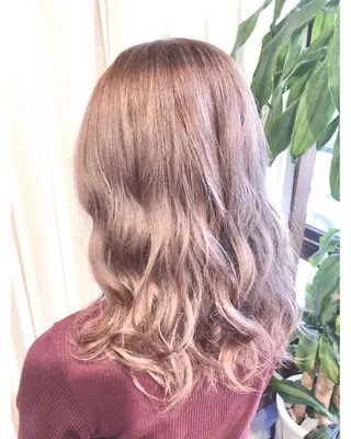 セミロング カラー 💓シールエクステ ルミエールのヘアスタイル