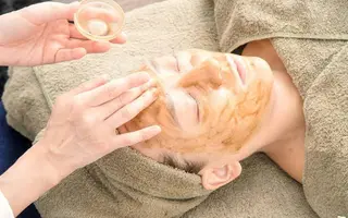 小顔ハーブピーリング un.Fiore🌷のエステ・リラクイメージ