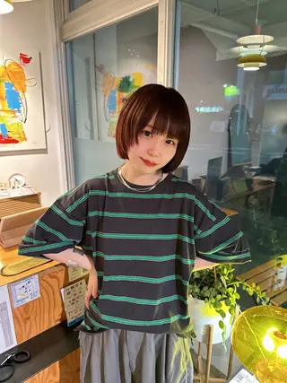 ショート shiho/レイヤー /透明感カラーのヘアスタイル