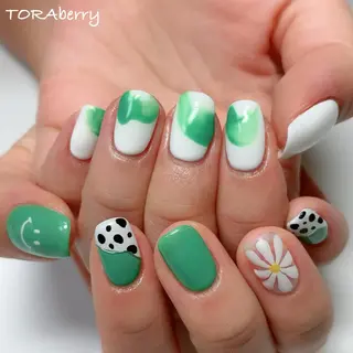 ネイル ネイリスト なつみのネイルデザイン