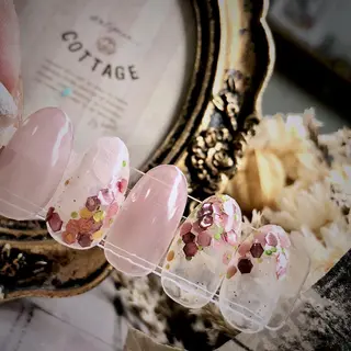 ミディアム めぐみのネイルサロン スタッフ練習のネイルデザイン