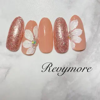 ミディアム ネイル nail salon Revymoreのネイルデザイン