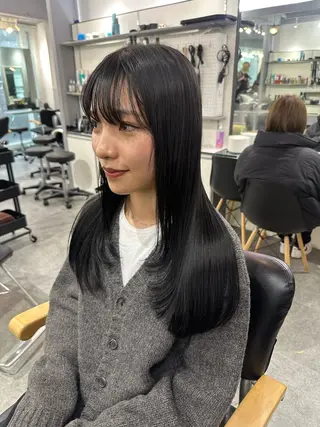 セミロング カラー 髪質改善🩵縮毛矯正 代々木/木下のヘアスタイル