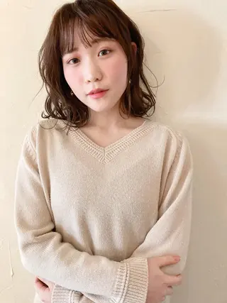 ミディアム シマダ アユミのヘアスタイル