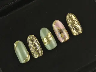 ネイル 長谷川 奈緒美のネイルデザイン